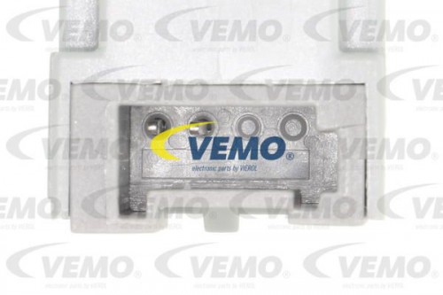 Switch, for clutch control (motor) VEMO
